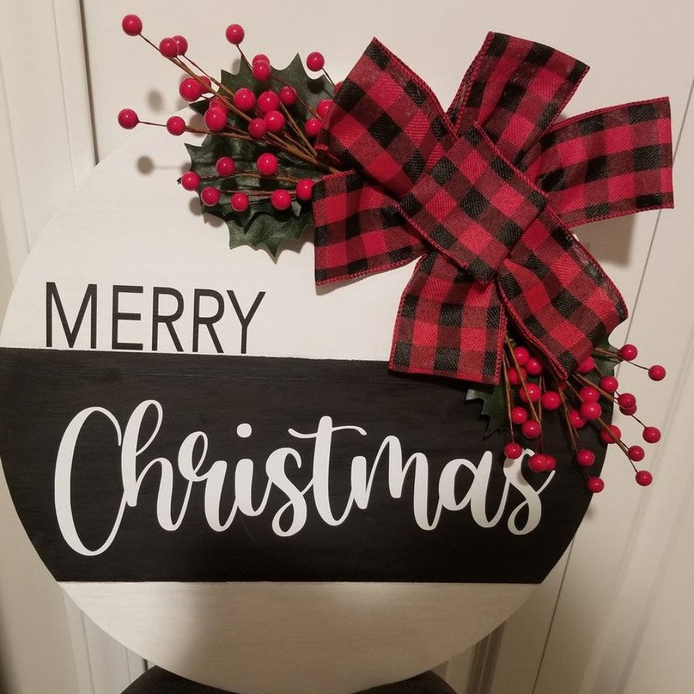 15in Christmas wood round